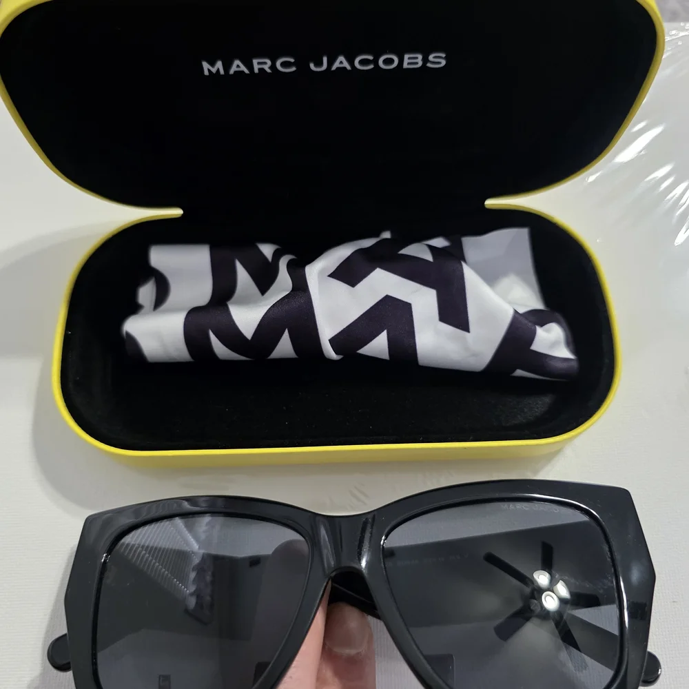 Marc Jacobs Black Sunglasses - Picture 7 of 7